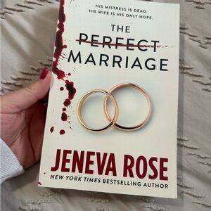 Elegant Gold Ring Set